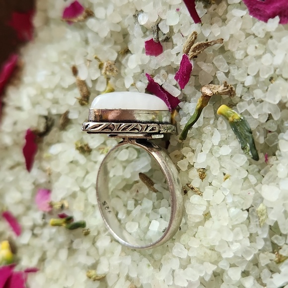 Moonstone sterling silver plated ring - Picture 2 of 4